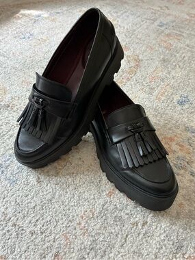 Franco Sarto Black Tassel Kiltie Lug Sole Loafers Size 9
